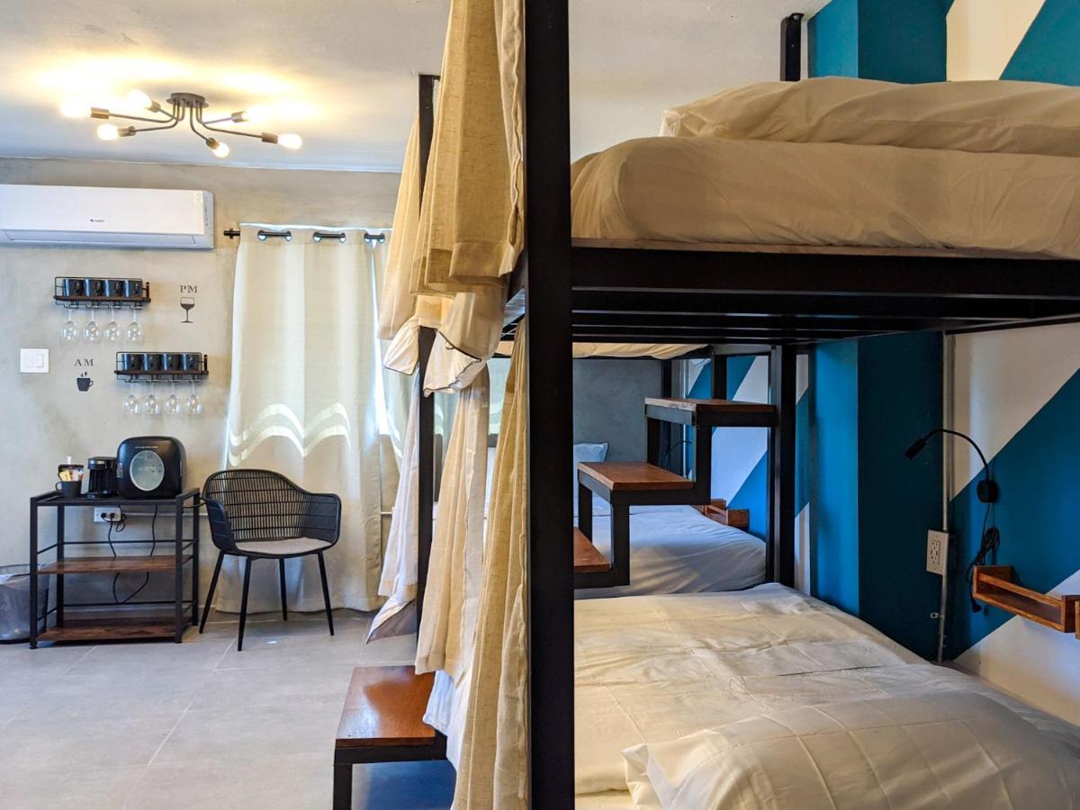 The Surfing Turtle Hotell Luquillo Eksteriør bilde