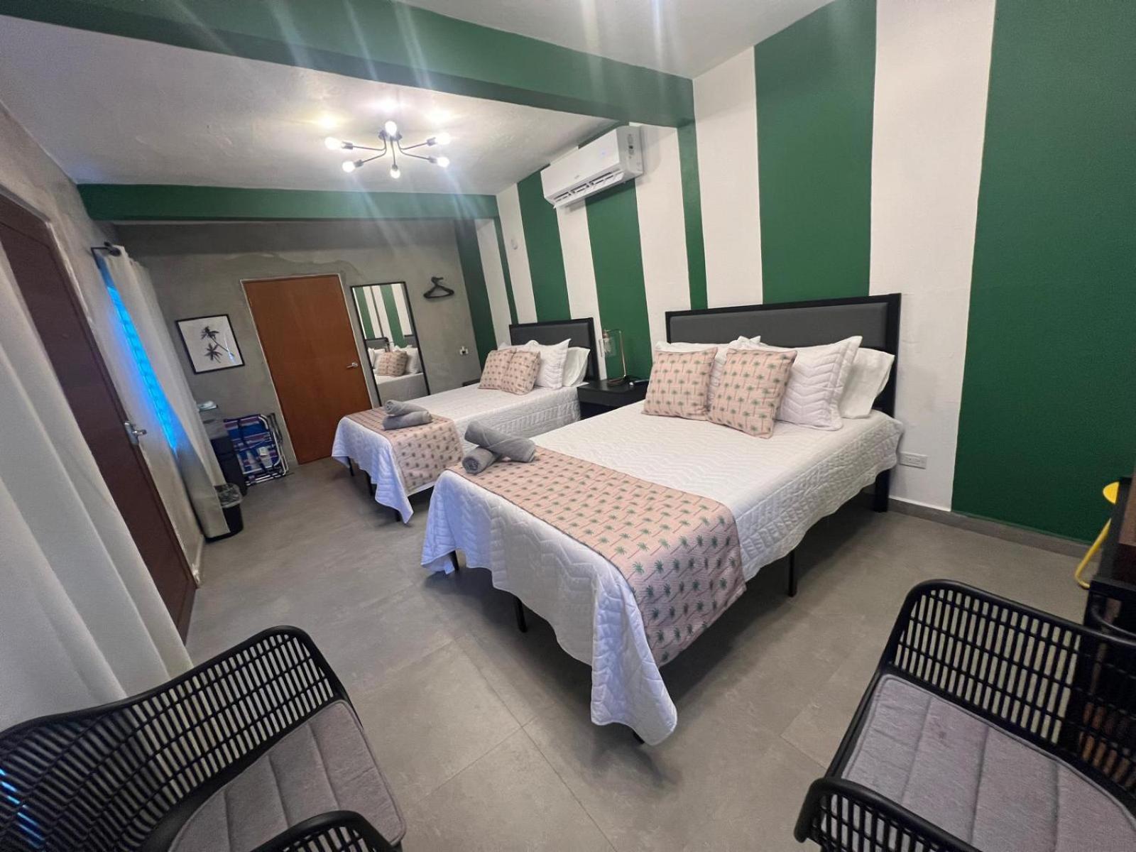 The Surfing Turtle Hotell Luquillo Eksteriør bilde